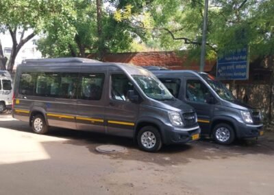 16 Seater Urbania(M)